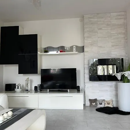 Aris Apartment