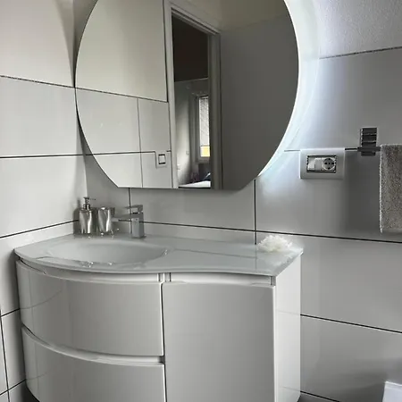 Aris Apartment *