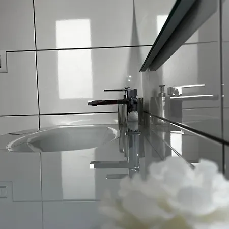 Apartament Aris *