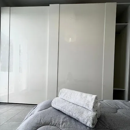 Aris Apartment *